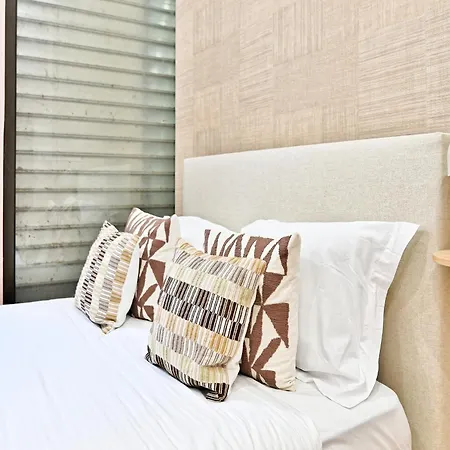 Central, Cozy And Air-conditioned - 17 Apartment *