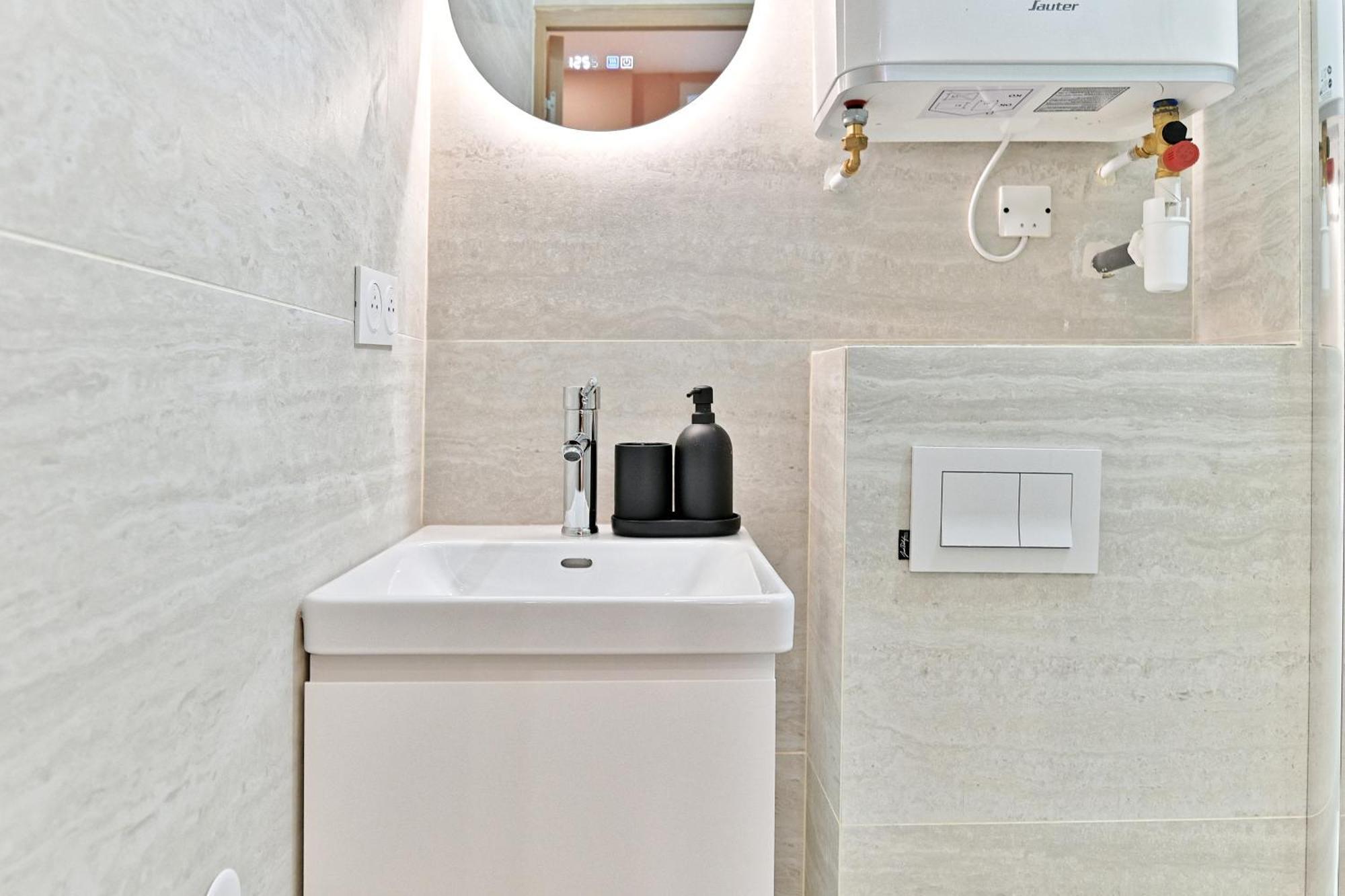 Apartment Central, Cozy And Air-conditioned - 17